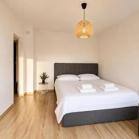 公寓 Bright 1br W/ Terrace Near Sea Garden